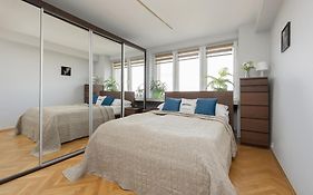 Salezego Apartment near PGE Narodowy Warsaw by Noclegi Renters